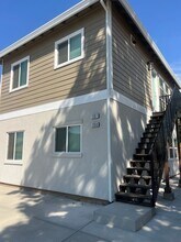 1369 Harris Ave in Sacramento, CA - Building Photo - Building Photo