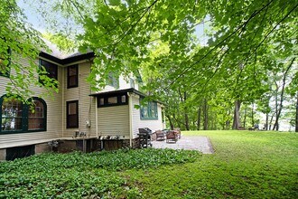 90 Indian Trl Ave in Rochester, NY - Building Photo - Building Photo