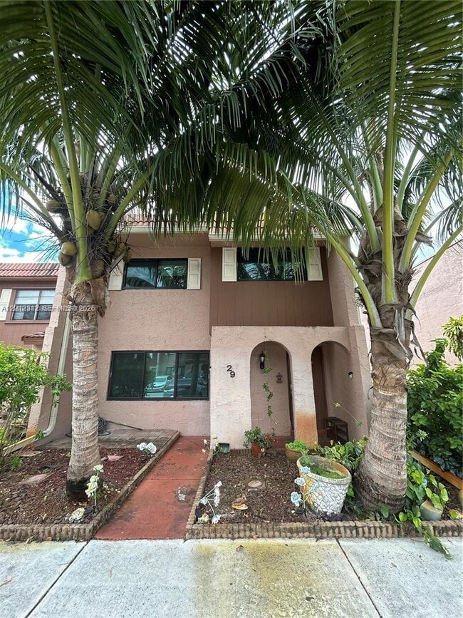 29 Madrid Ln in Davie, FL - Building Photo - Building Photo