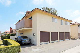 16781 Bardon Ln in Huntington Beach, CA - Building Photo - Building Photo