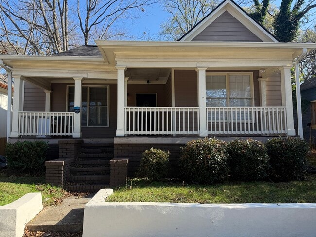 property at 876 McDaniel St SW