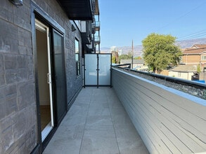 1036 Coronation Ave in Kelowna, BC - Building Photo - Building Photo