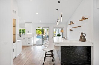 2380 N Leonard Rd in Palm Springs, CA - Building Photo - Building Photo