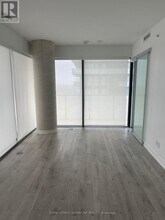 161 Roehampton Ave in Toronto, ON - Building Photo - Building Photo