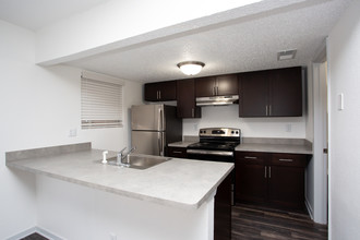 Short Hills Apartments in Austin, TX - Foto de edificio - Interior Photo