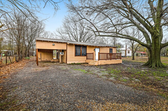 property at 505 S Texas 78 Business