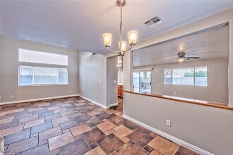 8926 Manalang Rd in Las Vegas, NV - Building Photo - Building Photo
