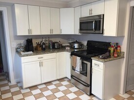 40 Hamilton St, Unit 2 in Medford, MA - Building Photo