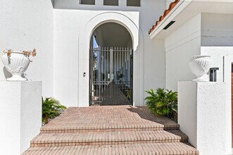 200 N Lake Dr in Lantana, FL - Building Photo - Building Photo