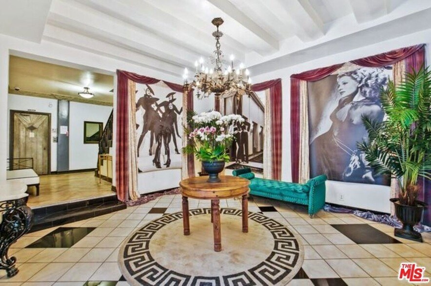1314 Hayworth Ave, Unit 503 in West Hollywood, CA - Building Photo
