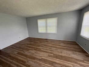 360 Floyd St in Bristol, VA - Building Photo - Building Photo