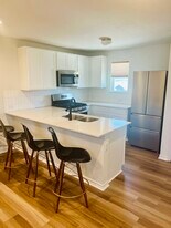 8901 Looksee Ln, Unit APT