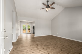 2432 Laredo Ct in Christiana, TN - Building Photo - Building Photo