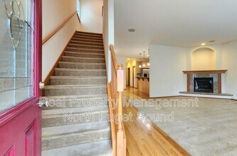 7332 Olympic Dr in Everett, WA - Building Photo - Building Photo