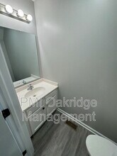 205 Bruns Dr in Brookville, OH - Foto de edificio - Building Photo