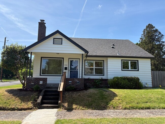 property at 3736 NE Jessup St