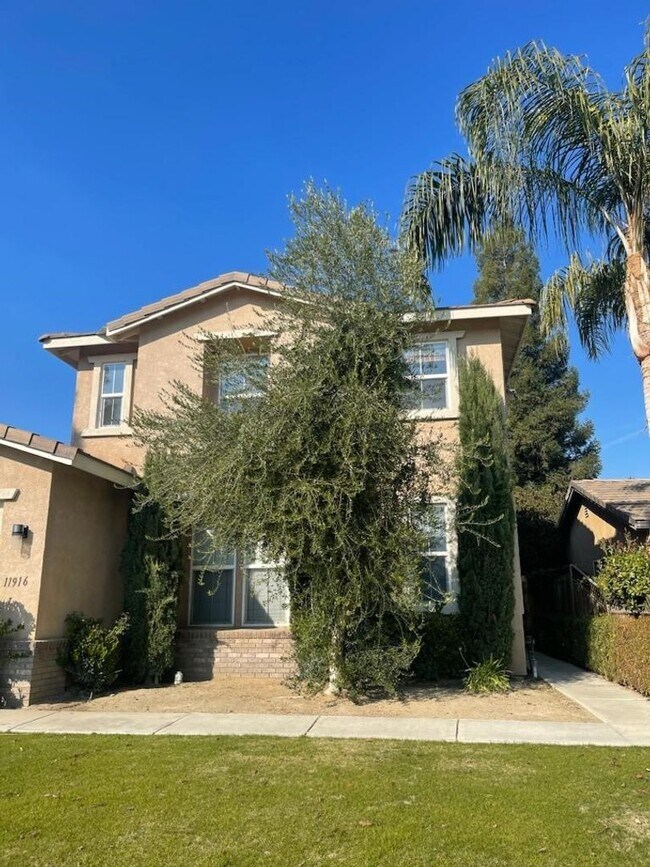 11916 Grecian Laurel St in Bakersfield, CA - Building Photo - Building Photo