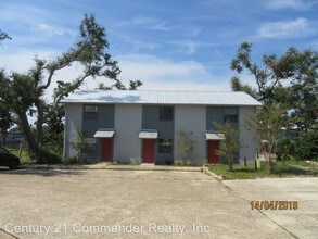 2750 W 12th St-Unit -#1A in Panama City, FL - Building Photo - Building Photo