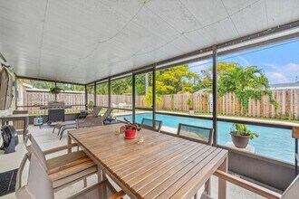 11461 NW 45th Pl in Sunrise, FL - Building Photo - Building Photo