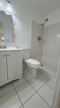 2712 SW 118th Ct, Unit Studio in Miami, FL - Building Photo - Building Photo