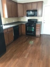 469 Tacoma Ave, Unit 4 in Buffalo, NY - Building Photo - Building Photo