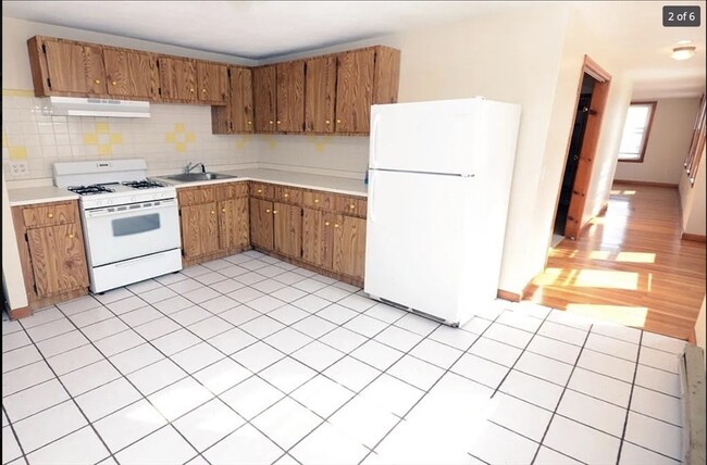 28 Bay Rd-Unit -1 in Revere, MA - Building Photo - Building Photo