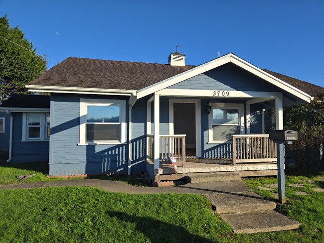 3709 Soule St in Eureka, CA - Building Photo - Building Photo