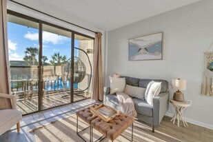 214 Miracle Strip Pkwy SW, Unit SI ID1501996P in Fort Walton Beach, FL - Building Photo