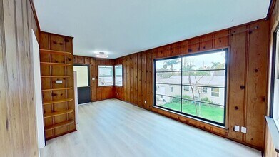 212 1st St in Huntington Beach, CA - Building Photo - Building Photo