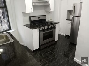 WEST 68 STREET in New York, NY - Building Photo - Building Photo