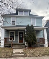 154 Straight Ave SW in Grand Rapids, MI - Building Photo