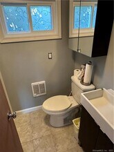 2 Reed Ave in Waterford, CT - Building Photo - Building Photo