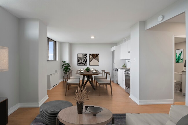 103 & 105 West Lodge in Toronto, ON - Building Photo - Building Photo