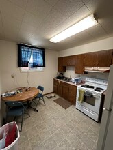 516 Kendall Ave S-Unit -8 in Thief River Falls, MN - Building Photo - Building Photo