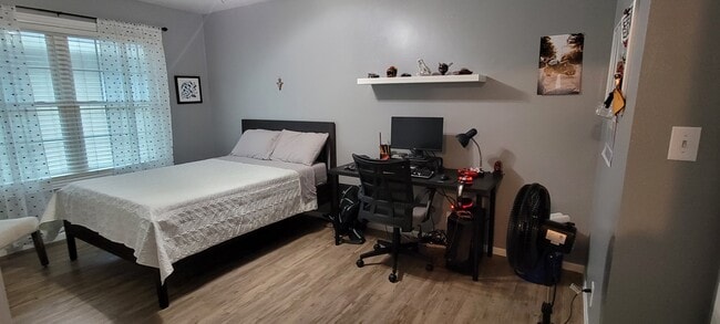 property at 1903 Hidden Way