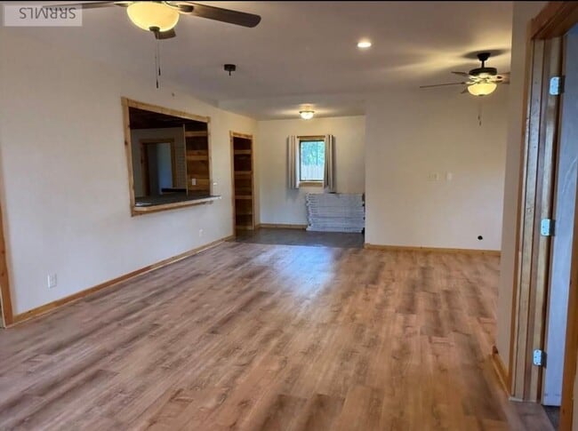 201 N Center St in St Anthony, ID - Building Photo - Building Photo