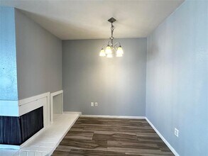 18617 Egret Bay Blvd in Houston, TX - Foto de edificio - Building Photo