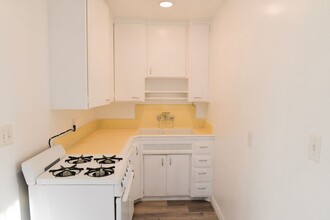217 Avenida Cabrillo in San Clemente, CA - Building Photo - Building Photo