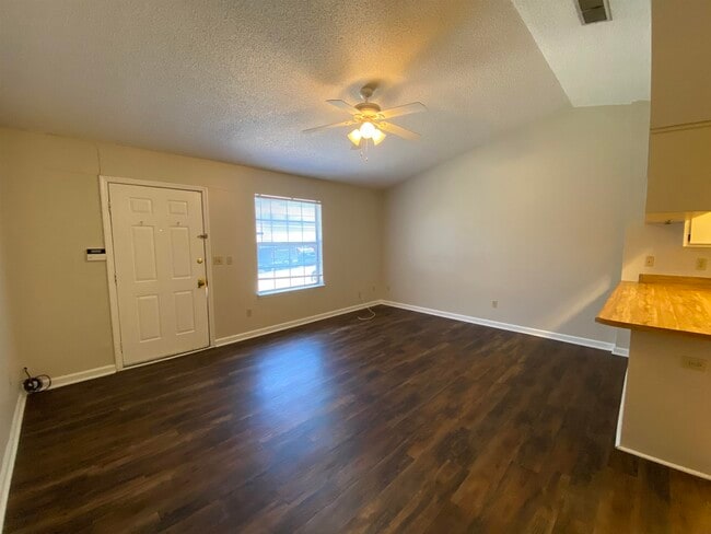 2362 Hartsfield Way in Tallahassee, FL - Building Photo - Building Photo