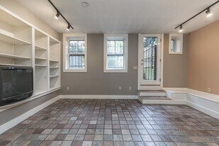 73 Chandler St, Unit B in Boston, MA - Building Photo