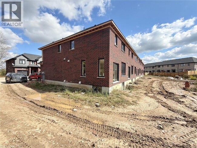 40 Walker Rd in Ingersoll, ON - Building Photo - Building Photo