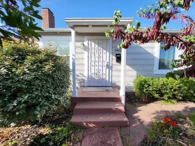 2422 Dover Ave in San Pablo, CA - Building Photo - Building Photo