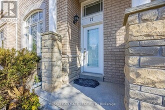 17 Oceanview St in Richmond Hill, ON - Building Photo - Building Photo