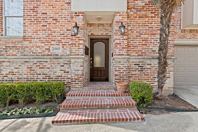 property at 2005 Kidwell St