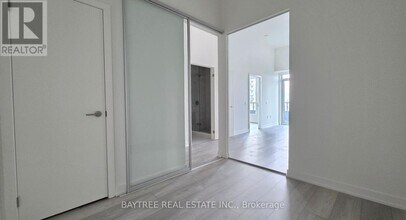 120 Broadway Ave in Toronto, ON - Building Photo - Building Photo