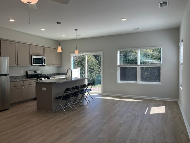 12 Nonnington Wy in Taylors, SC - Building Photo - Building Photo