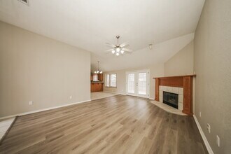 1604 Hazelwood Dr in Norman, OK - Foto de edificio - Building Photo