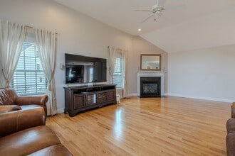 9 Kettle Way in Dracut, MA - Building Photo - Building Photo