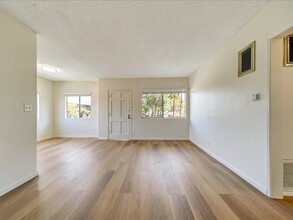 2336 34th St, Unit 5 in Santa Monica, CA - Building Photo - Building Photo