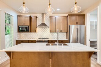 19121 1st Dr SE in Bothell, WA - Building Photo - Building Photo